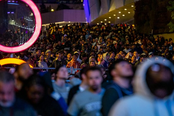 Explorez des techniques novatrices pour maîtriser les compétences numériques vitales chez les seniors